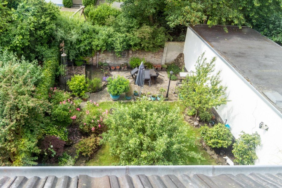 Garten Mehrfamilienhaus D�sseldorf