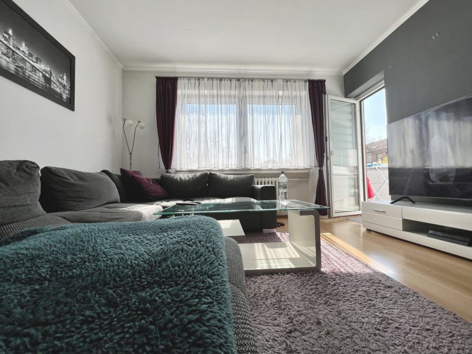 WohnzimmerIII Etagenwohnung D�sseldorf