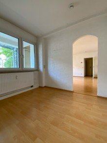 Schlafzimmer Helle 1,5-Zimmer Wohnung mit Potential.