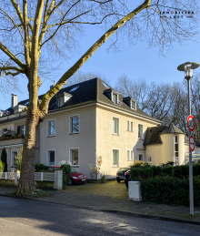 Hausansicht Charmante 3-Zimmer Wohnung am Schlosspark