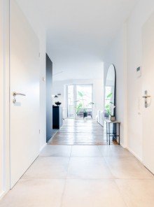 Flur Tr�umen Sie sich schon mal rein - Moderne 3-Zimmer-Wohnung in Langenfeld.