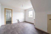K�che Eine gro�z�gige 3-Zimmer-Wohnung wartet auf Sie.
