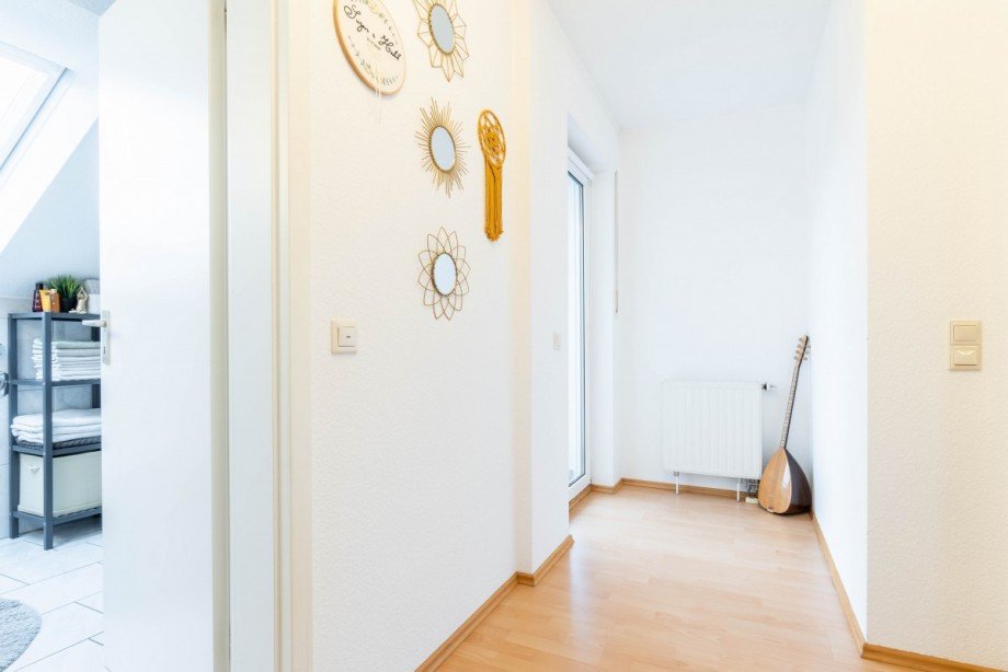 Flur (Zugang zu Schlafzimmer, Bad u. Balkon) Wohnung Monheim am Rhein