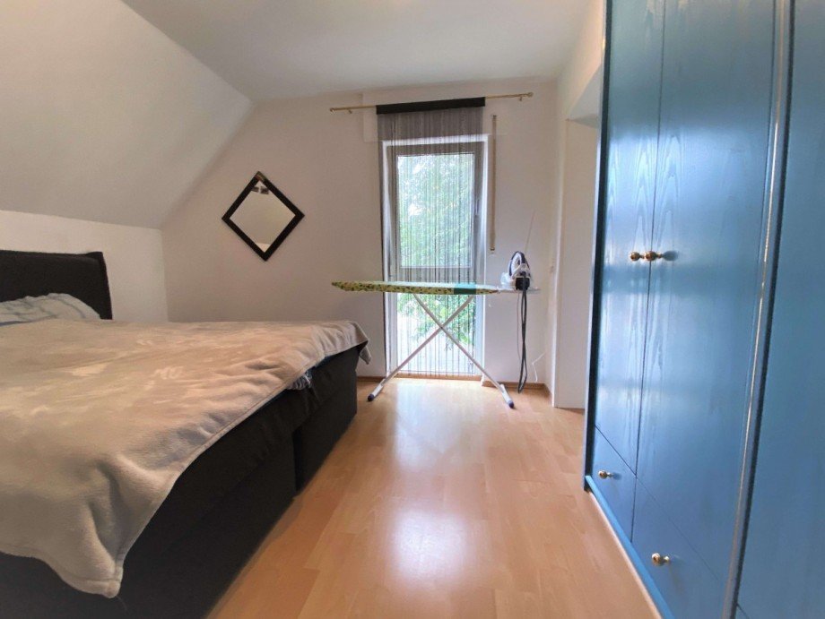 SchlafzimmerII Wohnung Langenfeld