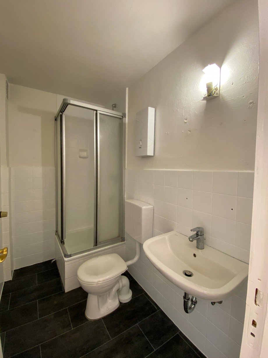 Bad Dachgeschosswohnung D�sseldorf