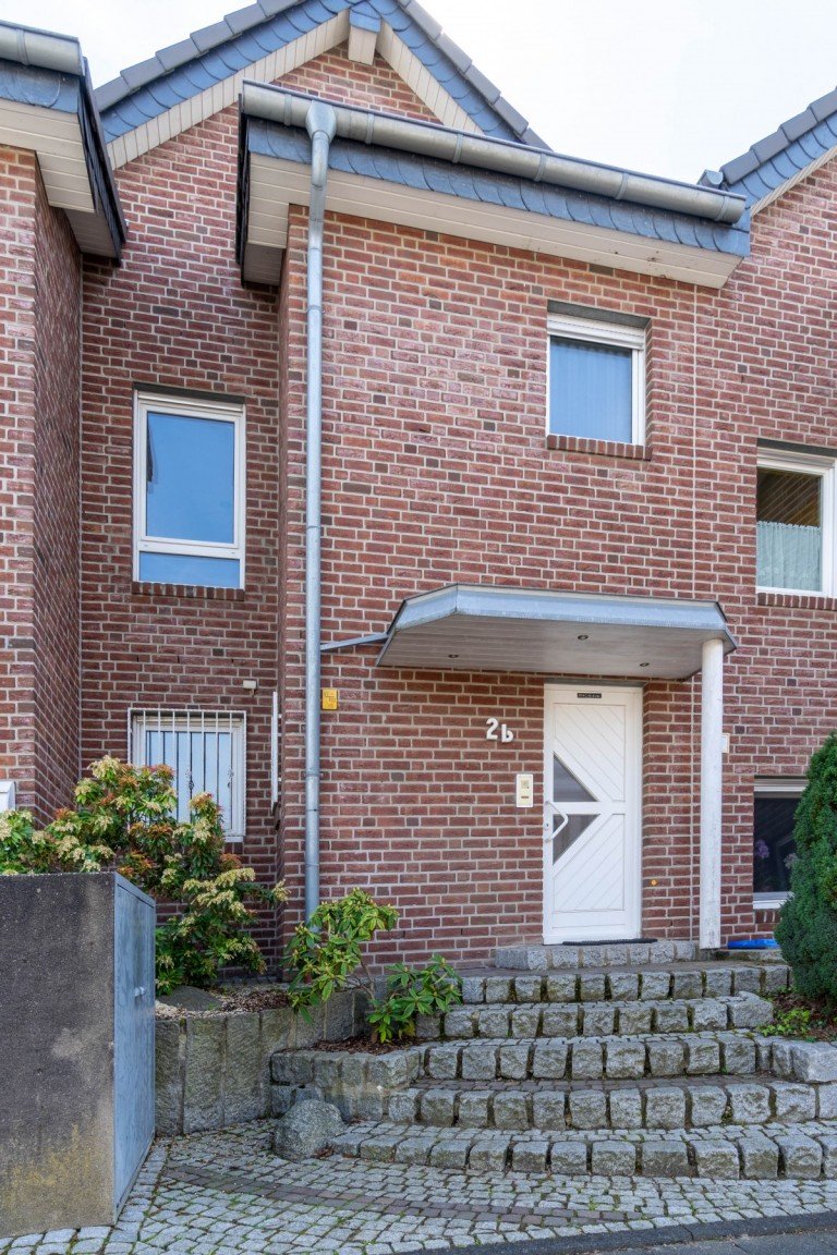 Hausansicht Monheim am Rhein Reihenmittelhaus Ihr neues Zuhause in zentraler Lage von Monheim am Rhein