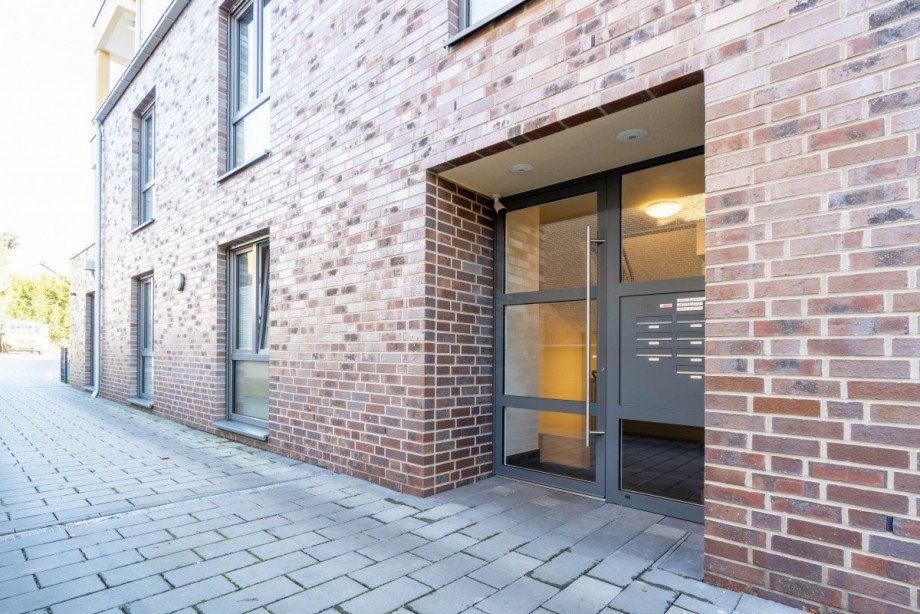Hauseingang Etagenwohnung Langenfeld