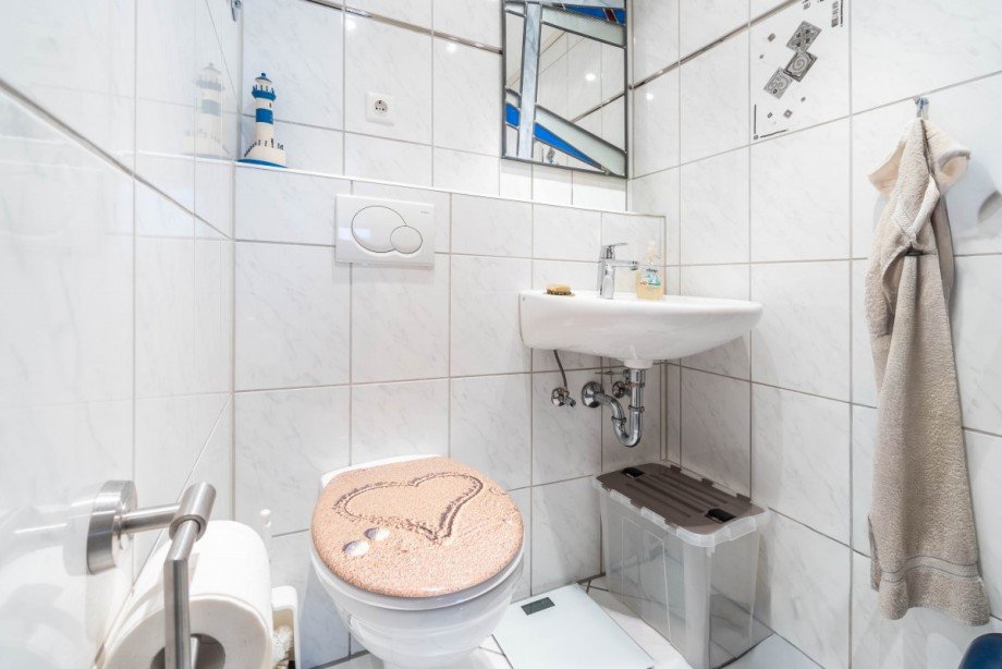 Bad (Kellerapartment) Etagenwohnung Monheim am Rhein