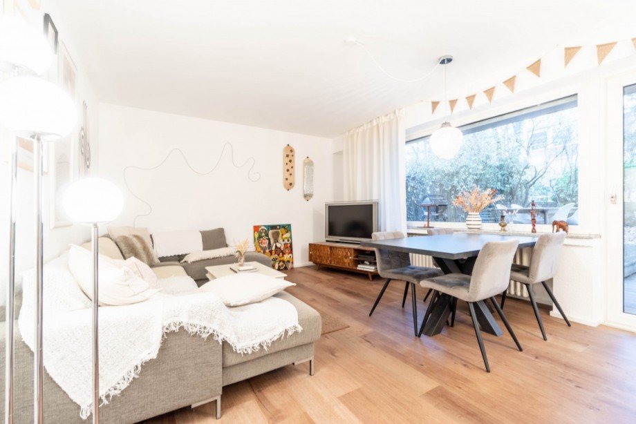 Wohnzimmer Souterrainwohnung D�sseldorf