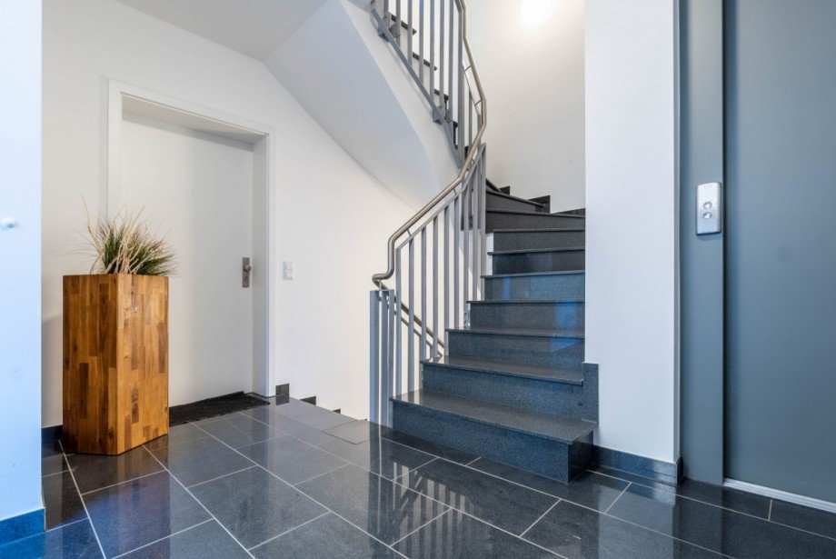 Treppenhaus Etagenwohnung Langenfeld