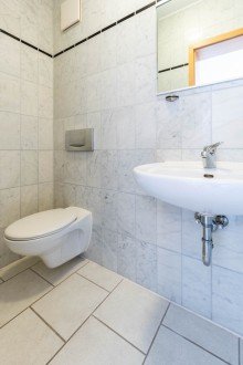 G�ste-WC Charmant & perfekt aufgeteilt - 3-Zimmer Wohnung in Langenfeld