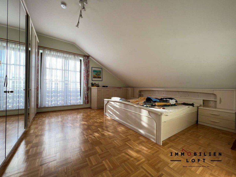 Schlafzimmer 1 Einfamilienhaus Langenfeld