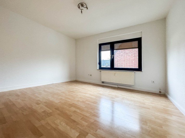 Wohnzimmer Kempen Etagenwohnung Gem�tliche 2-Zimmer-Wohnung in Kempen.